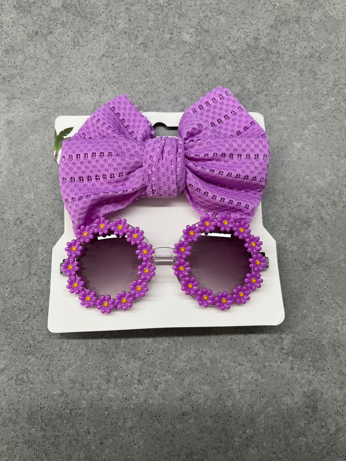 Sunglasses & Bow Set