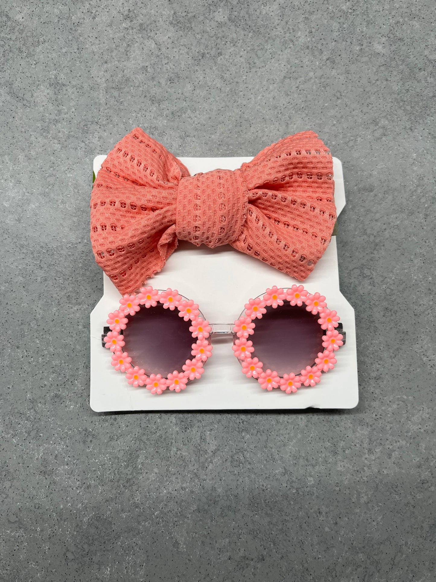 Sunglasses & Bow Set