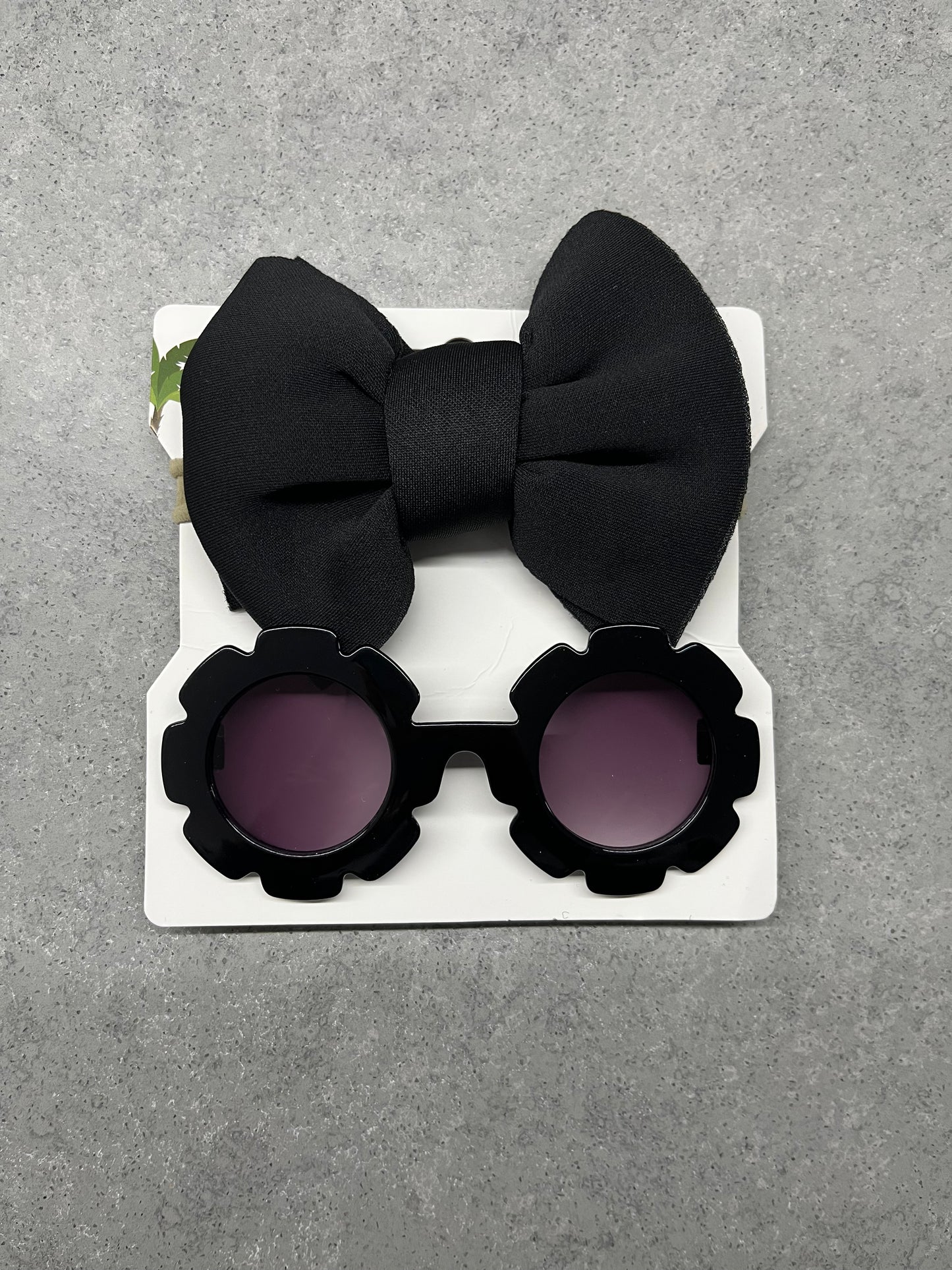 Sunglasses & Bow Set